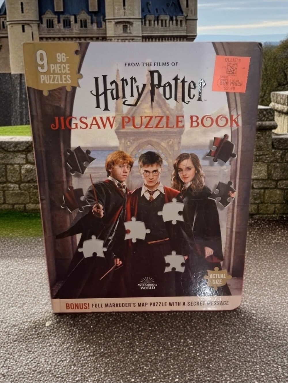 Warner Bros. Harry Potter Jigsaw Puzzle Book – Red, Black, White